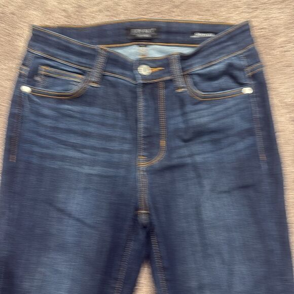 Judy blue dark skinny denim! Super stretchy! Great condition. 3/27 - Picture 2 of 7
